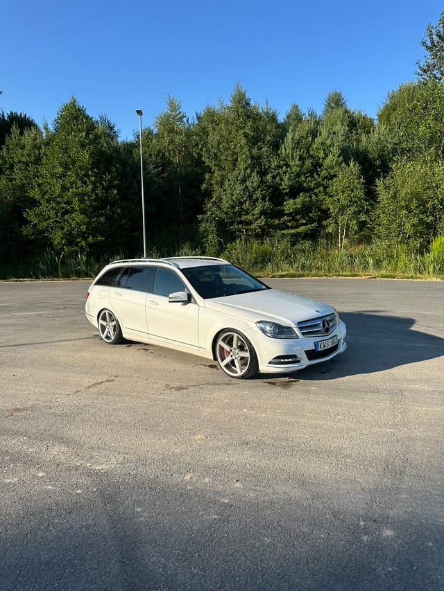 Mercedes-Benz C220 2014