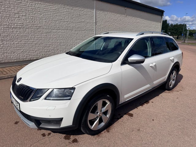 Skoda Octavia Scout 2019