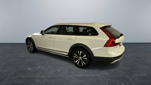 Volvo V90 Cross Country 2020 – bild 3