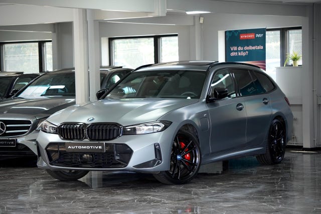 BMW 330e 2024