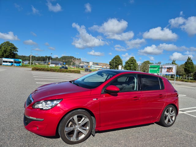 Peugeot 308 2016