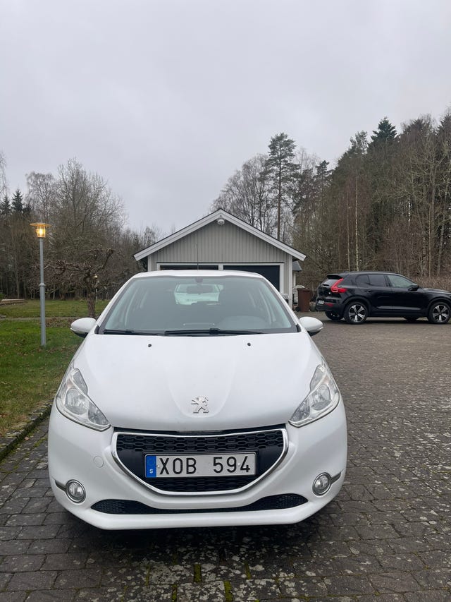 Peugeot 208 2013