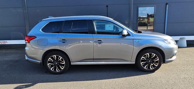 Mitsubishi Outlander 2016