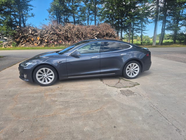 Tesla Model S 2019