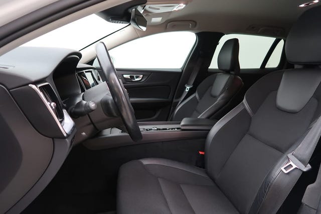 Volvo V60 Cross Country 2019 – bild 4