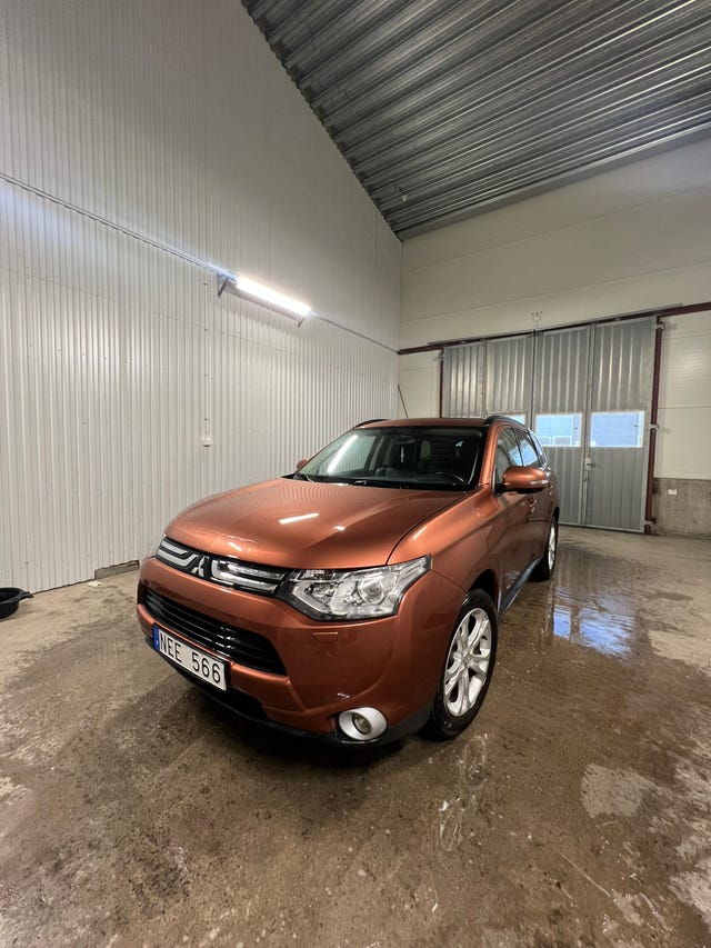 Mitsubishi Outlander 2013