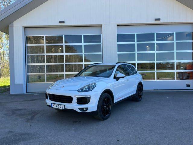 Porsche Cayenne 2016