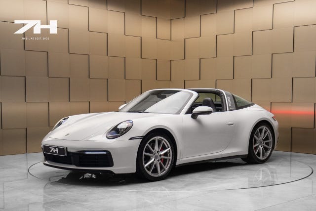 Porsche 911 2023