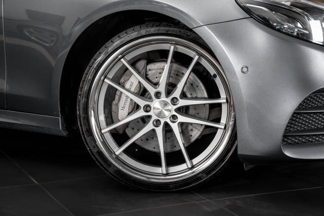 Mercedes-Benz E400 2019 – bild 3