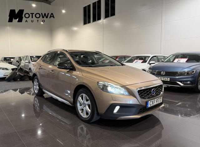 Volvo V40 Cross Country 2015