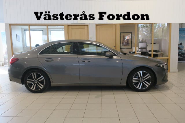 Mercedes-Benz A180 2021