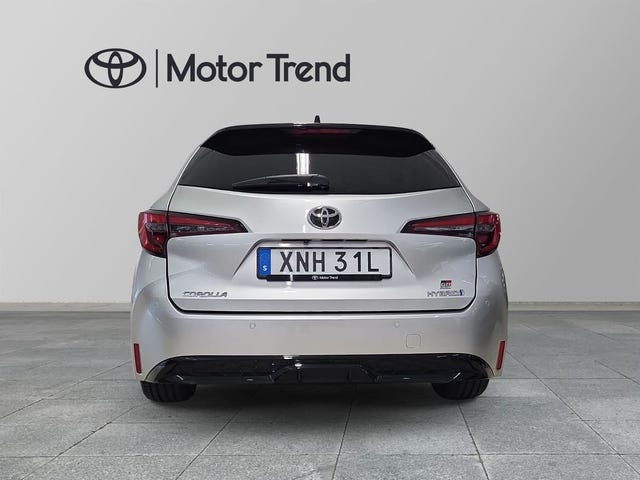 Toyota Corolla 2023 – bild 4