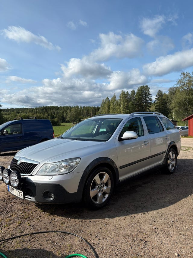 Skoda Octavia Scout 2013