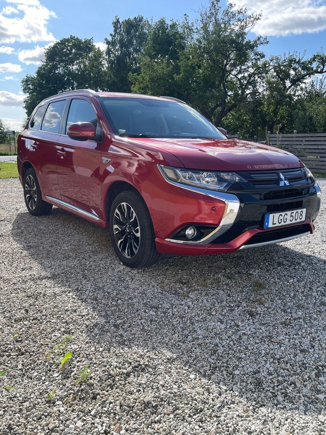 Mitsubishi Outlander 2016