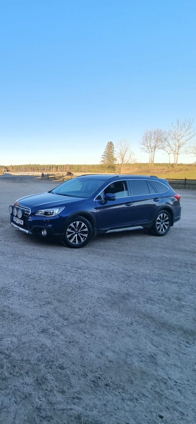 Subaru Outback 2015