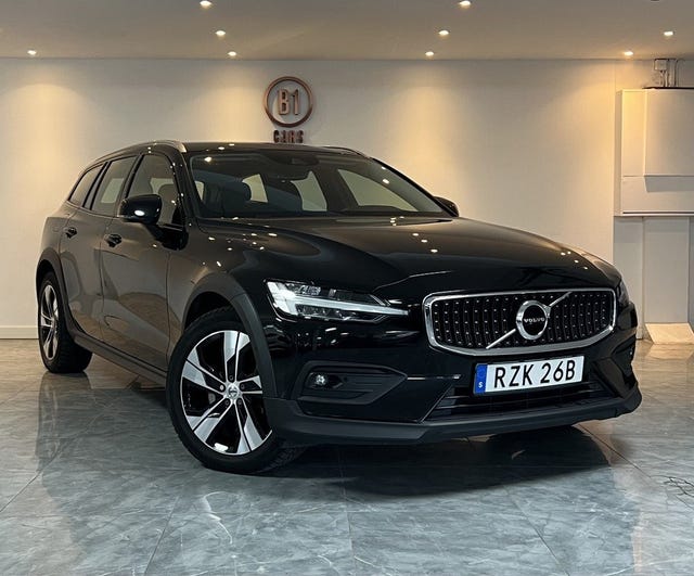 Volvo V60 Cross Country 2021