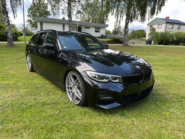 BMW 330e 2021