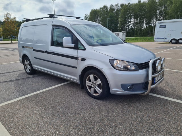 Volkswagen Caddy Maxi 2011
