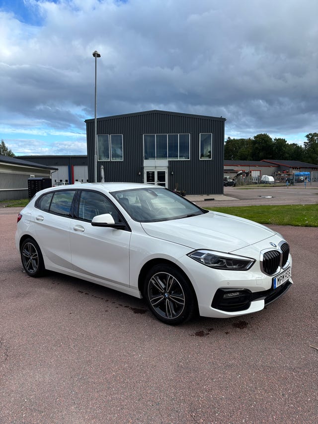 BMW 118i 2021