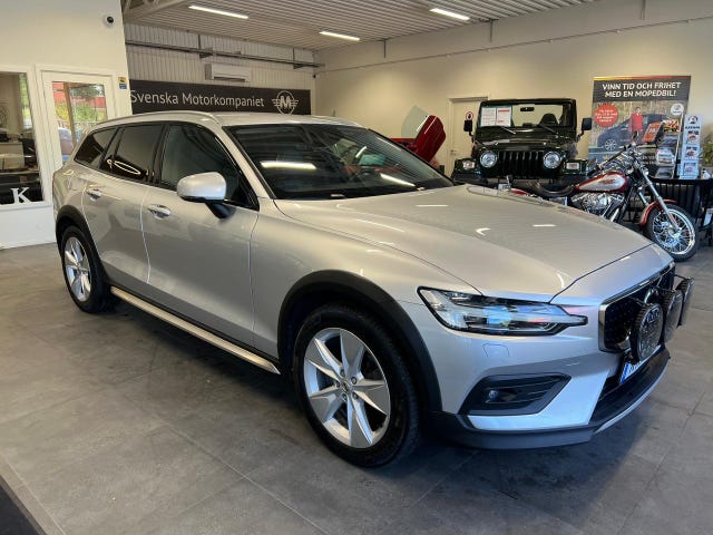 Volvo V60 Cross Country 2019