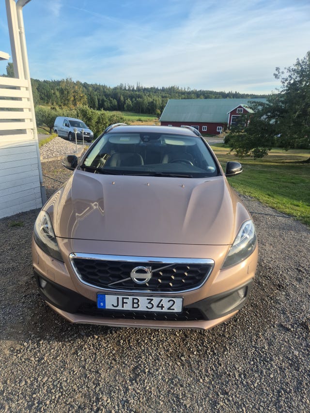 Volvo V40 Cross Country 2014