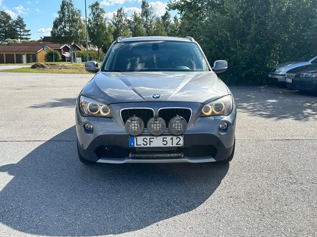 BMW X1 2011