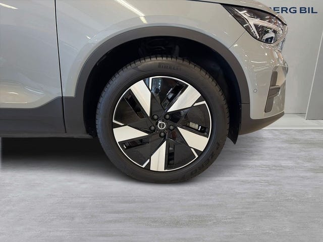 Volvo EX40 2025 – bild 3