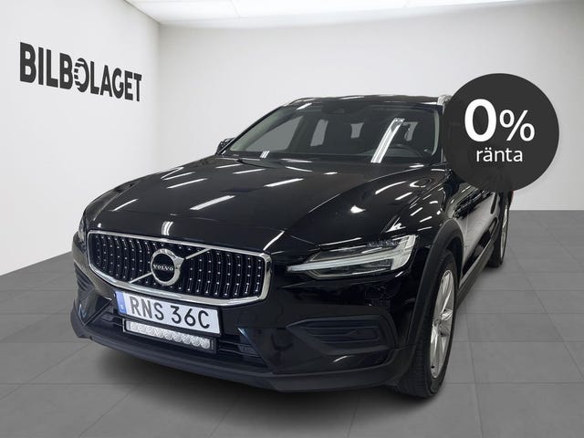 Volvo V60 Cross Country 2022