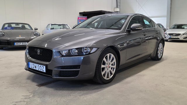 Jaguar XE 2019