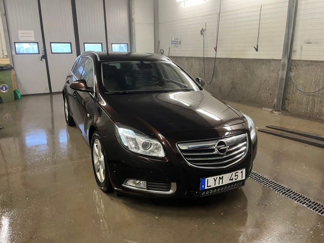 Opel Insignia 2011