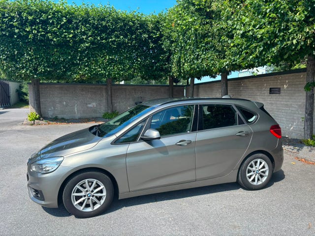 BMW 216d 2016