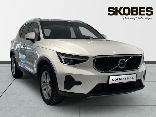 Volvo XC40 2025