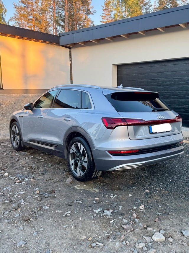 Audi e-tron 2021