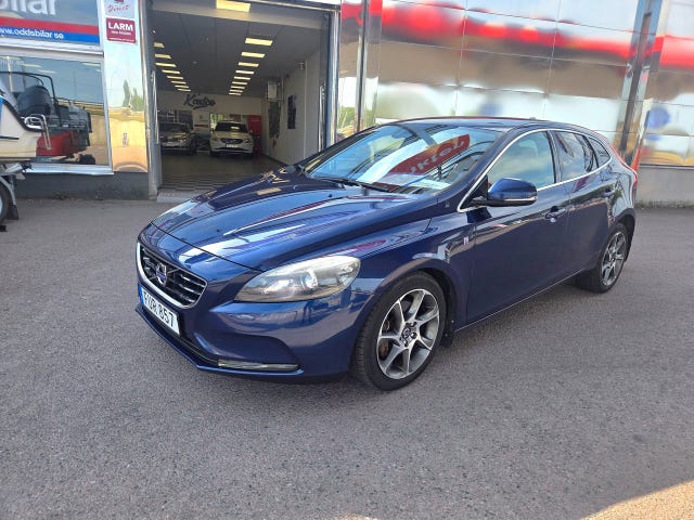Volvo V40 2016