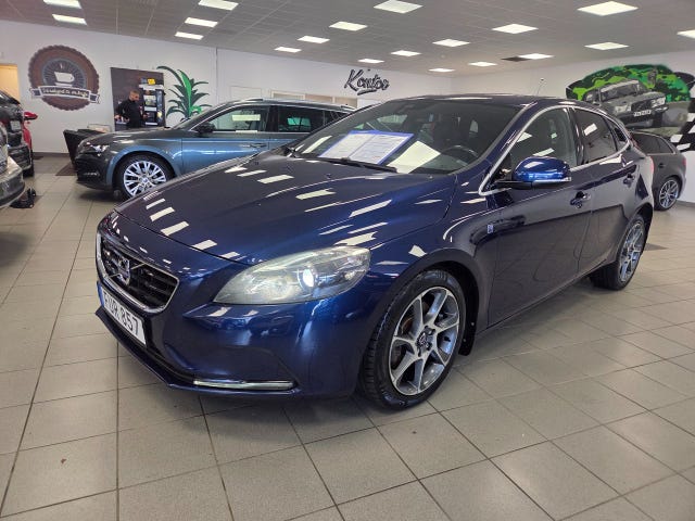Volvo V40 2016
