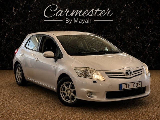 Toyota Auris 2012