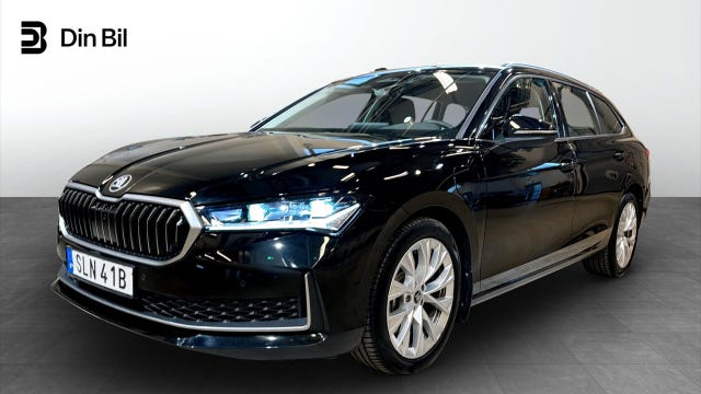 Skoda Superb 2025