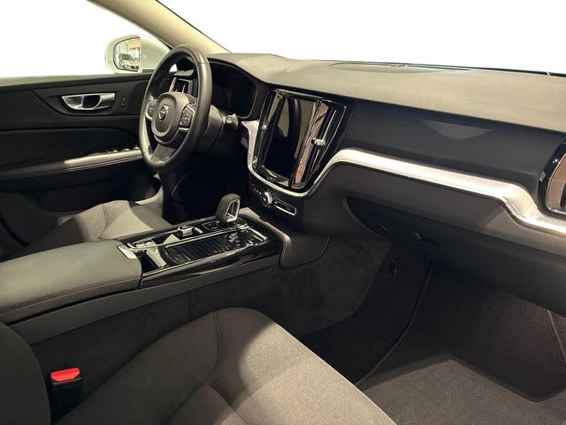 Volvo V60 2022 – bild 4