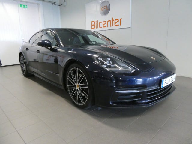 Porsche Panamera 4 2017