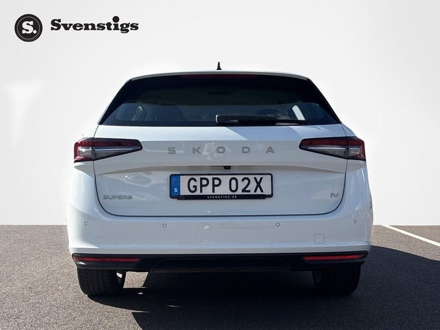 Skoda Superb 2025 – bild 4