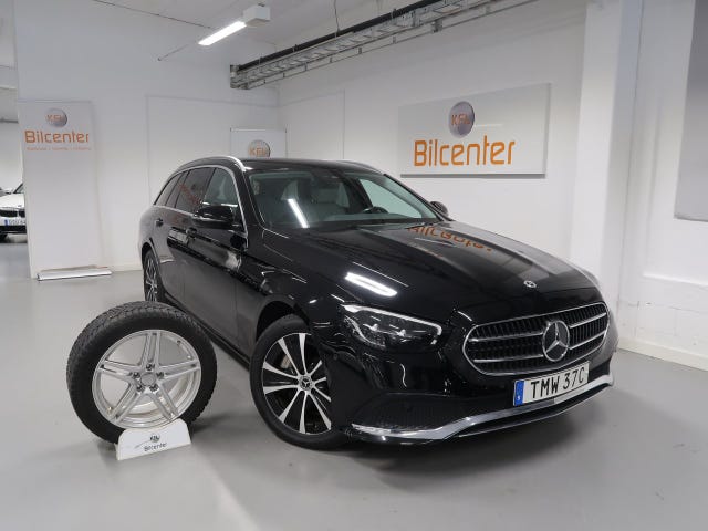 Mercedes-Benz E300 2022