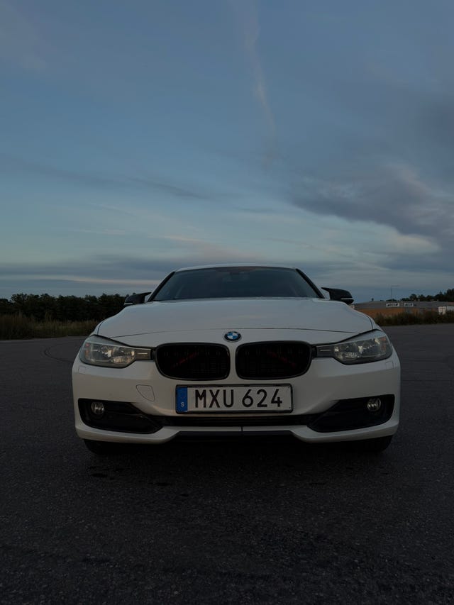BMW 320d 2013 – bild 3