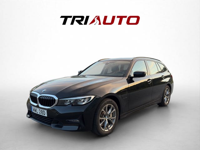 BMW 330e 2021