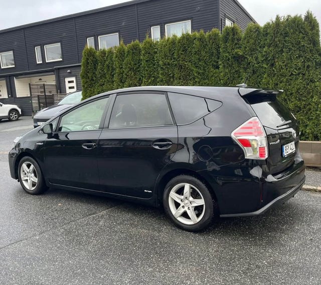 Toyota Prius+ 2019