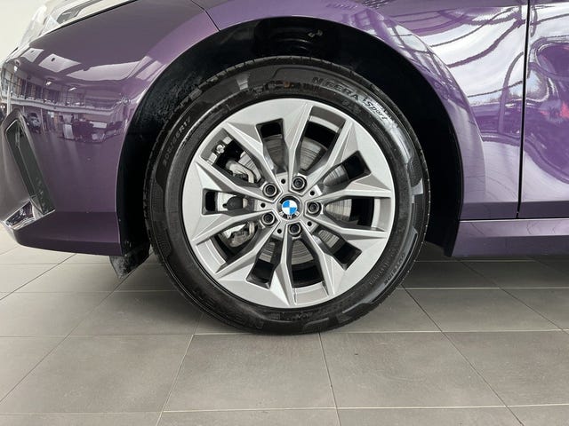 BMW 120 2026 – bild 4