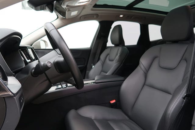 Volvo XC60 2023 – bild 4