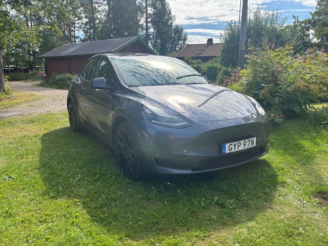 Tesla Model Y 2021