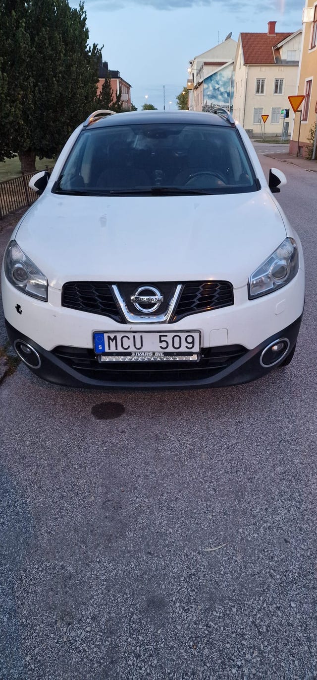 Nissan Qashqai+2 2011