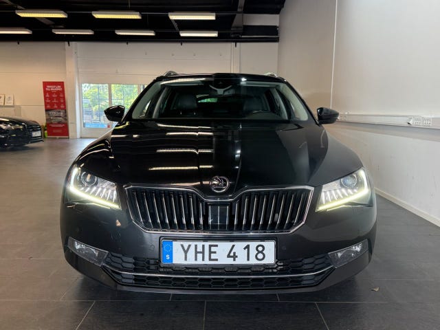 Skoda Superb 2017 – bild 3