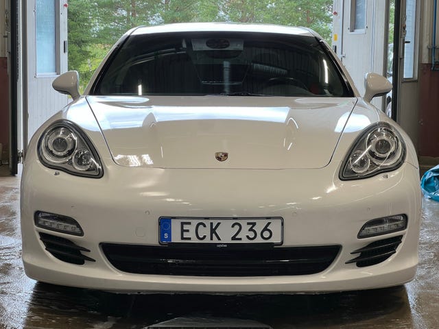 Porsche Panamera 2012